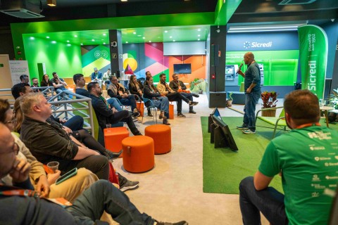No Novo Hamburgo Feevale Summit, Sicredi Pioneira apresenta soluções para impulsionar novos negócios