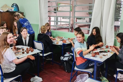 Alunos de Nova Petrópolis participam de capacitação sobre gestão de resíduos e sustentabilidade