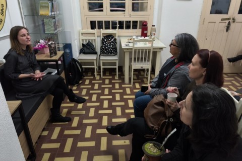 30ª Literatura Comentada teve como convidada a escritora Rafaela Ruppenthal Thiesen